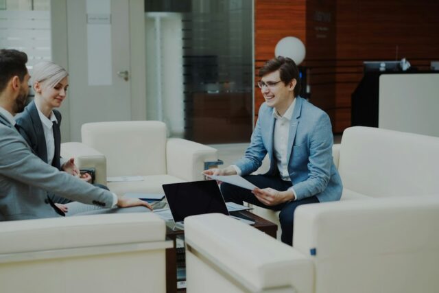 Photo customer relationship management