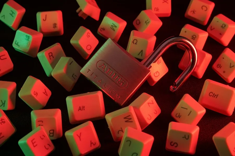 Photo common online security mistakes
